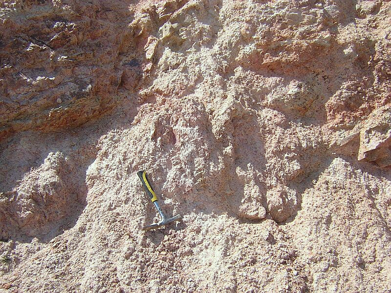 grit - grus - powder of quartzitic Daroca sandstone - quarry Olalla block