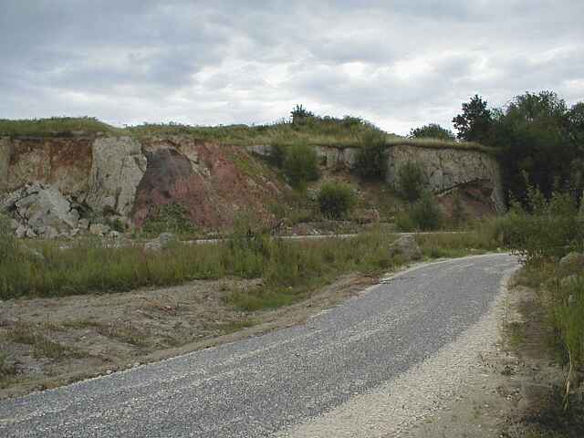 Ries crater, suevite over Bunte breccia ejecta, Aumühle quarry