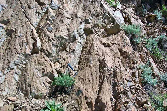 shatter coning in fine-grained granitic rock Santa Fe impact structure
