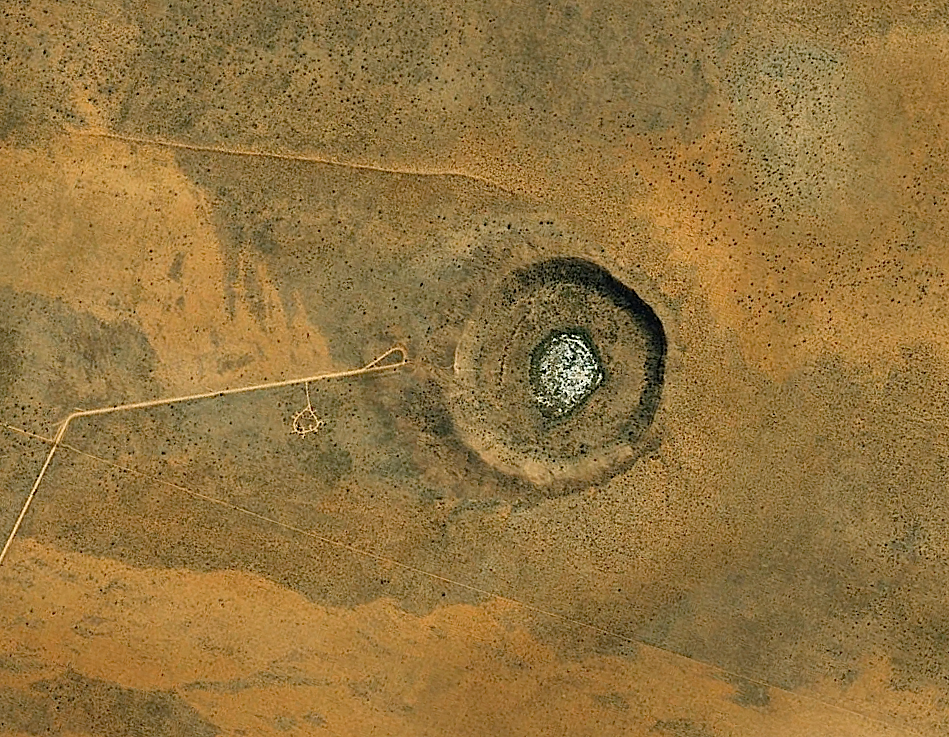 a simple meteorite impact crater: Wolfe Creek in Australia